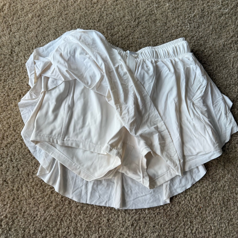 White skort - Picture 2 of 5